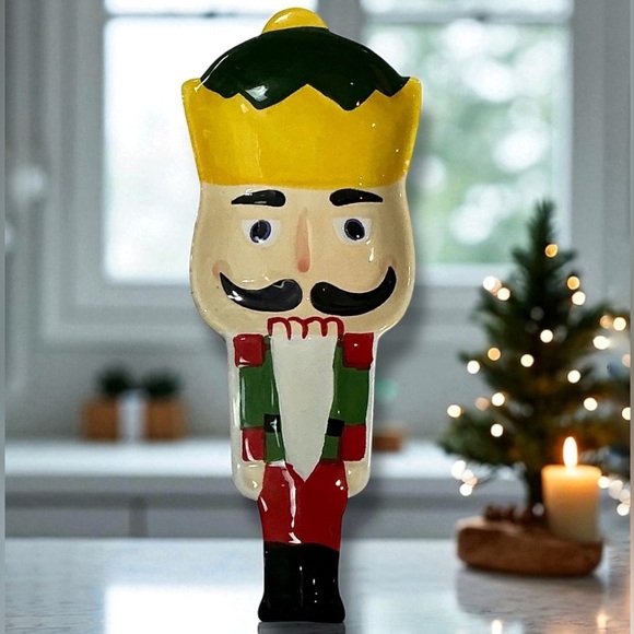 Nutcracker Spoon Rest Hand Painted Ceramic Holiday Christmas Kitchen Decor - Picture 16 of 16